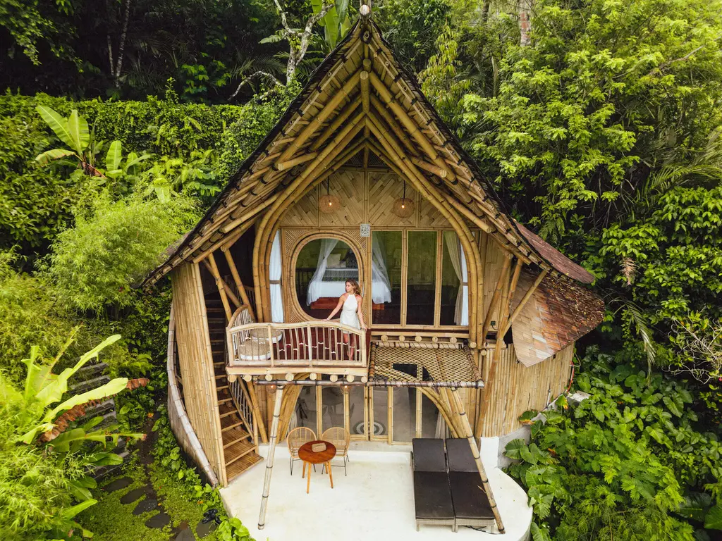 Bamboo villa immersa nella natura
